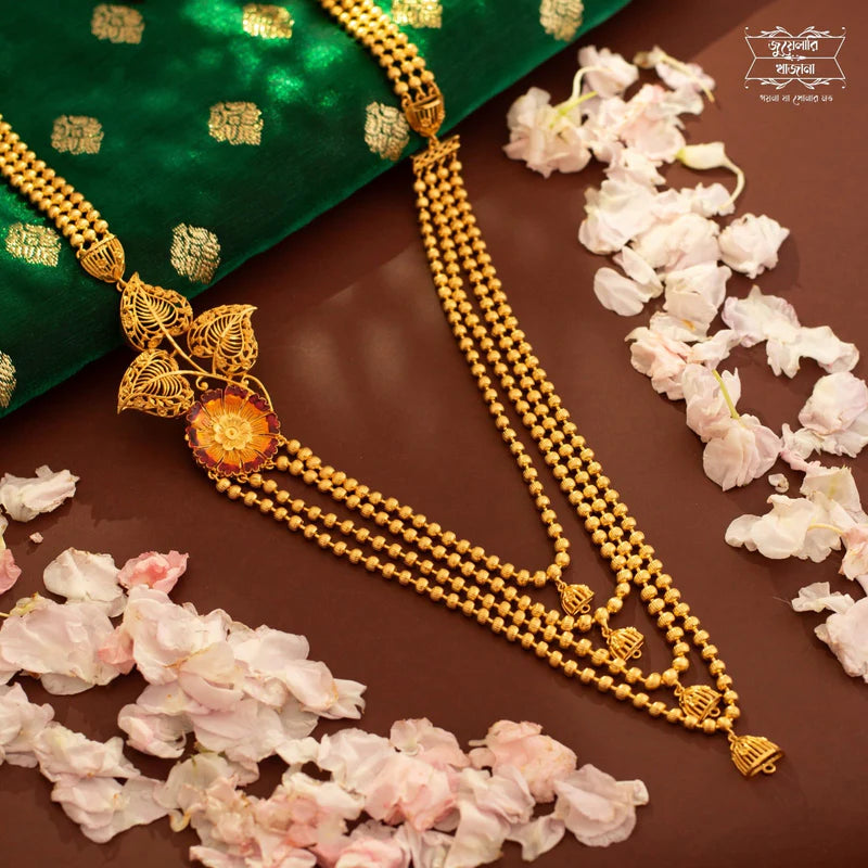Premium Gold Plated Triparna Lahari with Earrings